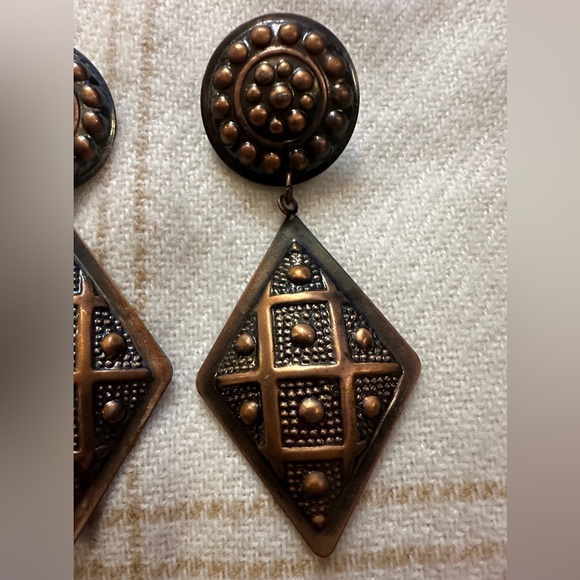 Vintage Style Bronze Geometric Earrings - Picture 3 of 4
